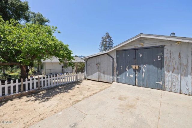 208 W Oak View Avenue, Oak View, CA 93022