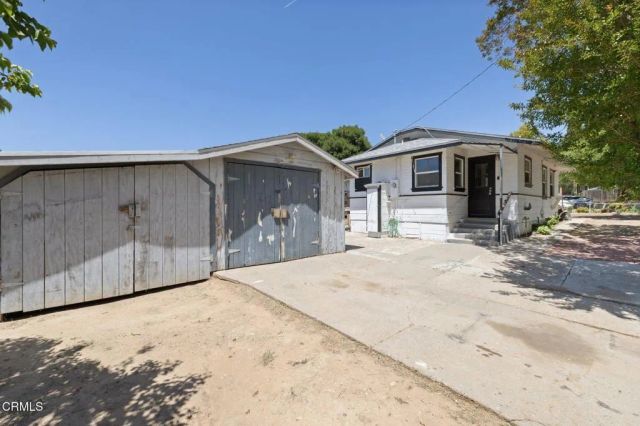 208 W Oak View Avenue, Oak View, CA 93022