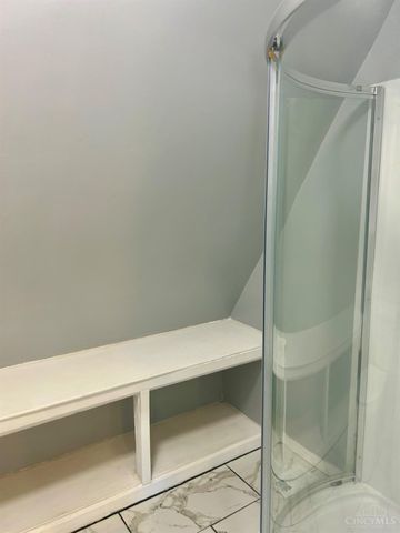 1613 Wyoming Avenue, Cincinnati, OH 45205