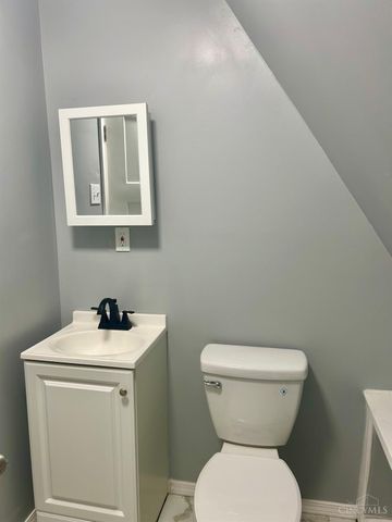 1613 Wyoming Avenue, Cincinnati, OH 45205