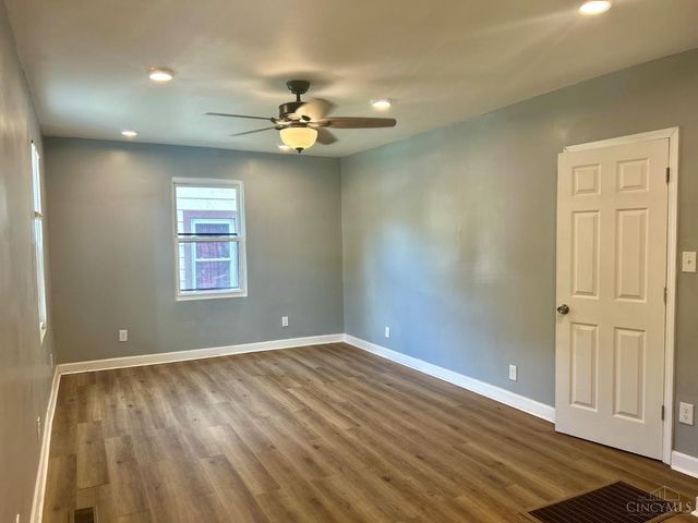 1613 Wyoming Avenue, Cincinnati, OH 45205