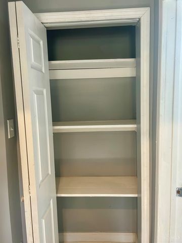 1613 Wyoming Avenue, Cincinnati, OH 45205