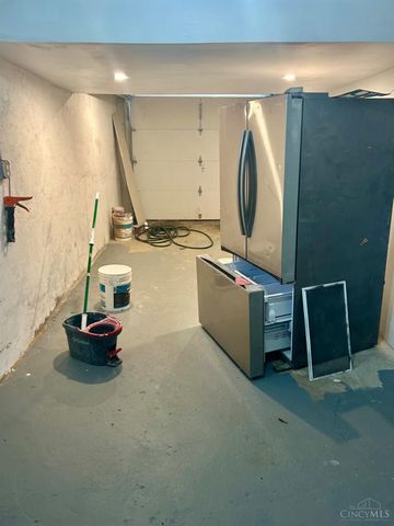 1613 Wyoming Avenue, Cincinnati, OH 45205