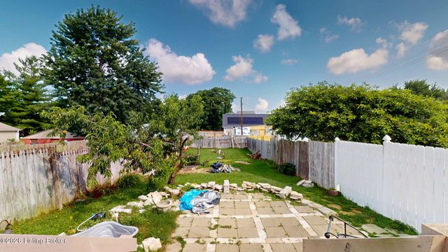 1033 Lampton St, Louisville, KY 40204