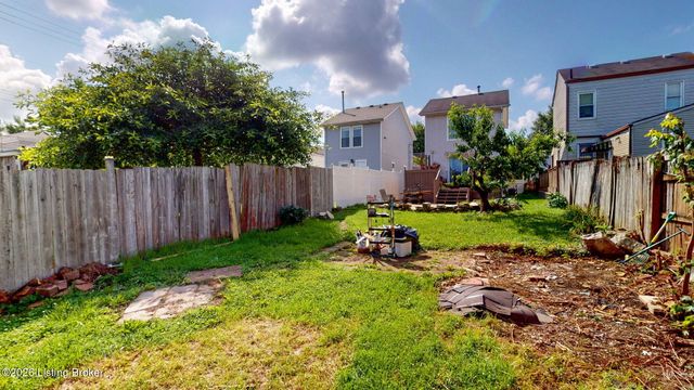 1033 Lampton St, Louisville, KY 40204