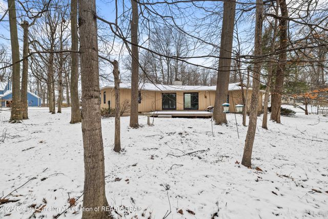 6923 Soapstone Drive, Lansing, MI 48917