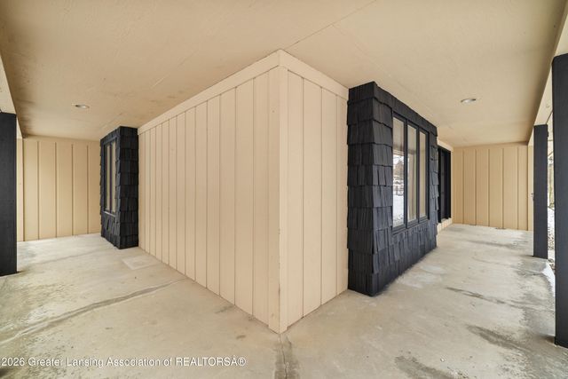 6923 Soapstone Drive, Lansing, MI 48917