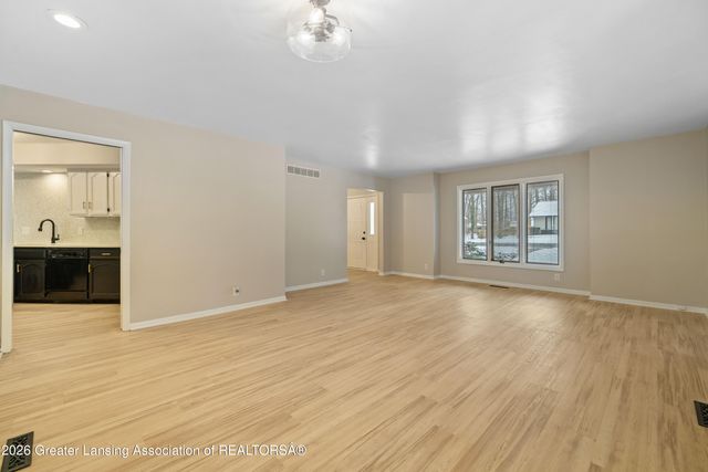 6923 Soapstone Drive, Lansing, MI 48917