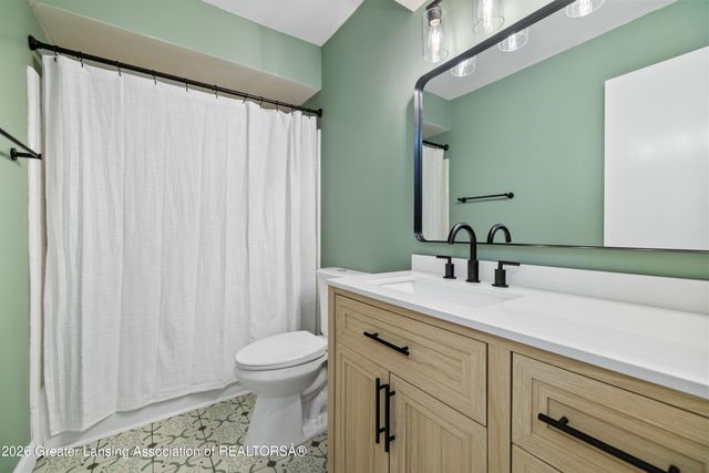 6923 Soapstone Drive, Lansing, MI 48917