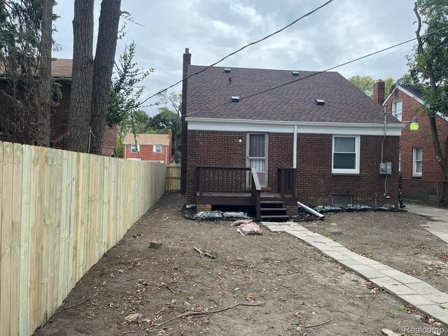 18243 Freeland Street, Detroit, MI 48235