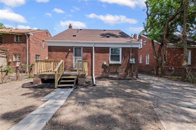 18243 Freeland Street, Detroit, MI 48235