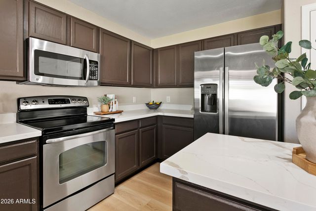 2134 E DALEY Lane, Phoenix, AZ 85024