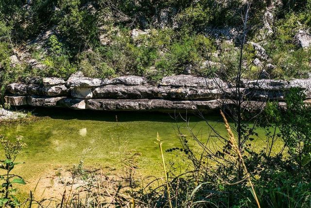 440 Chimney Valley RD, Blanco, TX 78606