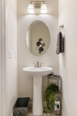 633 Castle Rd, Mount Juliet, TN 37122