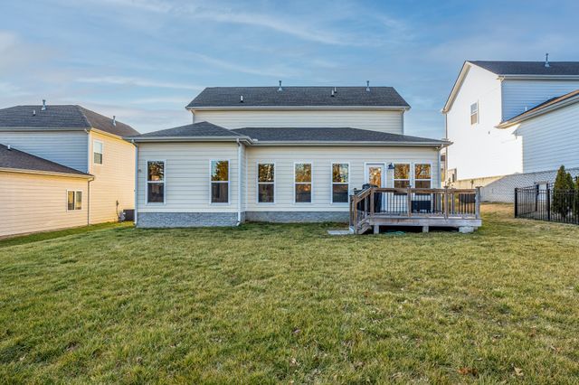 633 Castle Rd, Mount Juliet, TN 37122