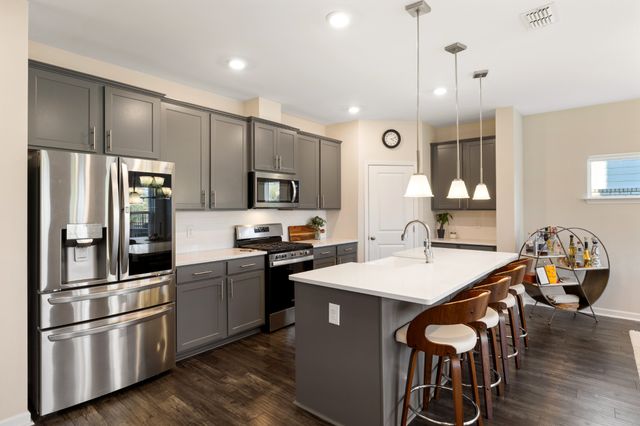 633 Castle Rd, Mount Juliet, TN 37122