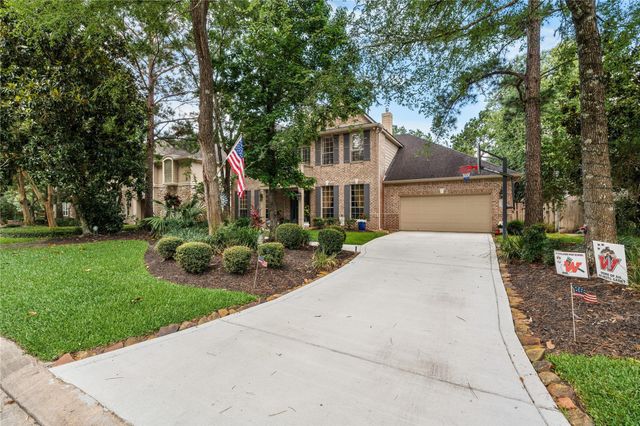 131 E Beckonvale Circle, The Woodlands, TX 77382