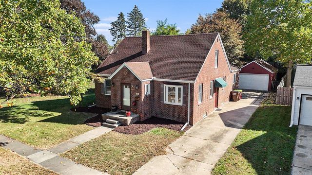 127 Madelon Street, Belleville, MI 48111