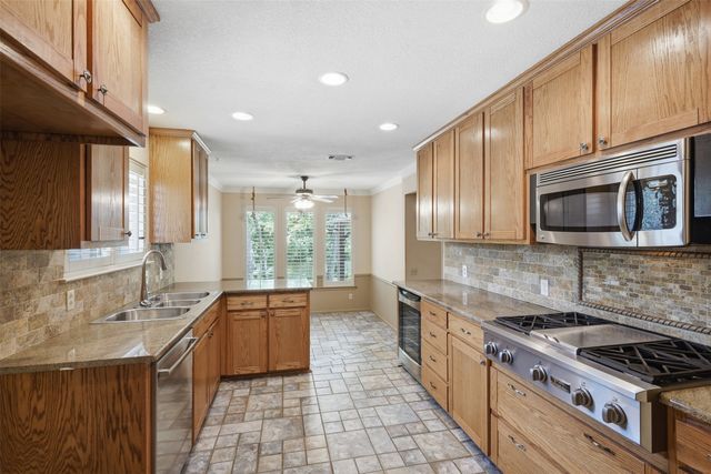 1807 Mossy Oak Street, Arlington, TX 76012