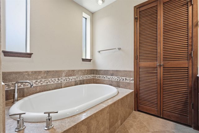 1807 Mossy Oak Street, Arlington, TX 76012