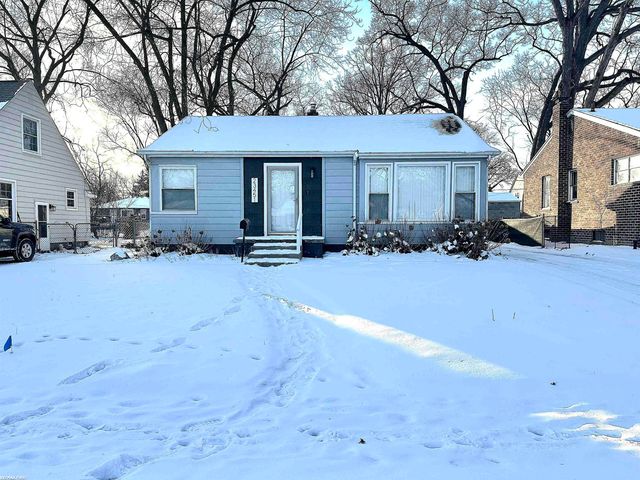 23451 Seneca Street, Oak Park, MI 48237