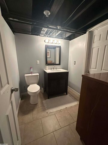 23451 Seneca Street, Oak Park, MI 48237