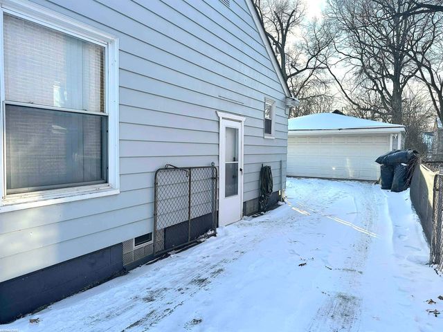 23451 Seneca Street, Oak Park, MI 48237