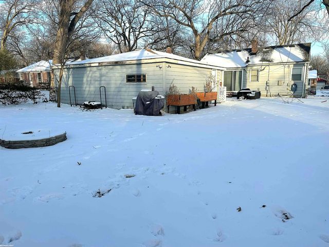 23451 Seneca Street, Oak Park, MI 48237