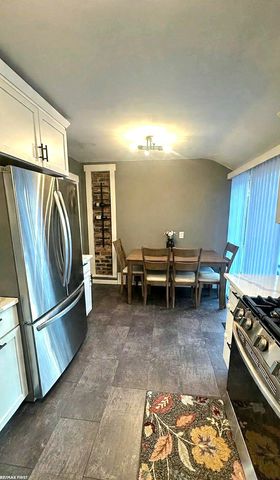 23451 Seneca Street, Oak Park, MI 48237