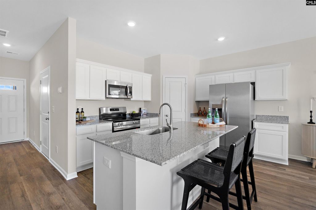 728 Gatestone Lane, Hopkins, SC 29061