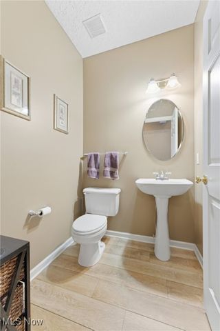 43 Fox Ridge Way, Tallmadge, OH 44278