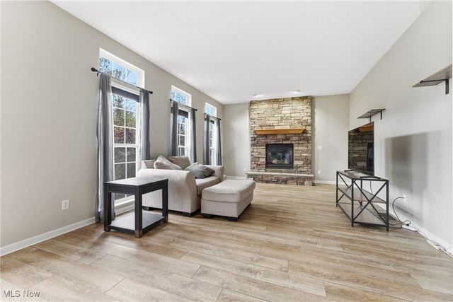 43 Fox Ridge Way, Tallmadge, OH 44278