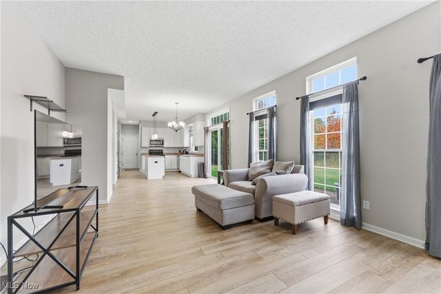 43 Fox Ridge Way, Tallmadge, OH 44278