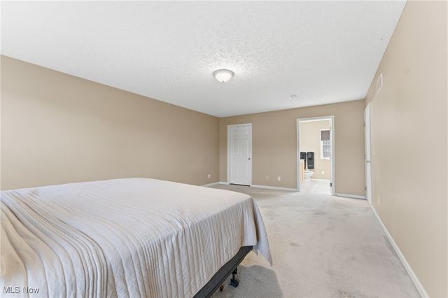 43 Fox Ridge Way, Tallmadge, OH 44278