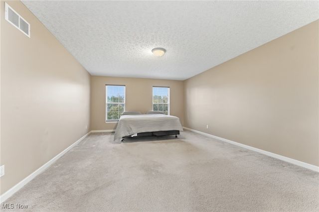 43 Fox Ridge Way, Tallmadge, OH 44278