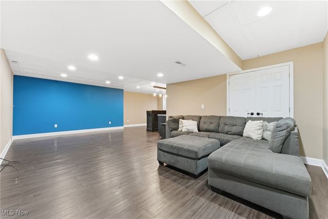 43 Fox Ridge Way, Tallmadge, OH 44278