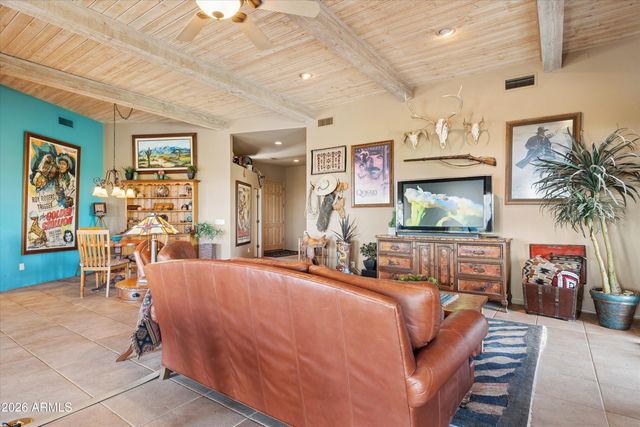 205 W QUARTZ ROCK Road, Phoenix, AZ 85085