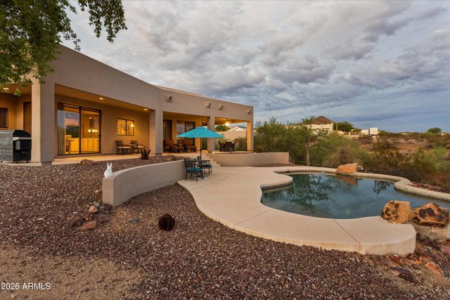 205 W QUARTZ ROCK Road, Phoenix, AZ 85085