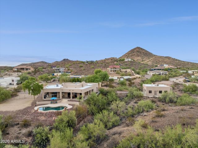 205 W QUARTZ ROCK Road, Phoenix, AZ 85085