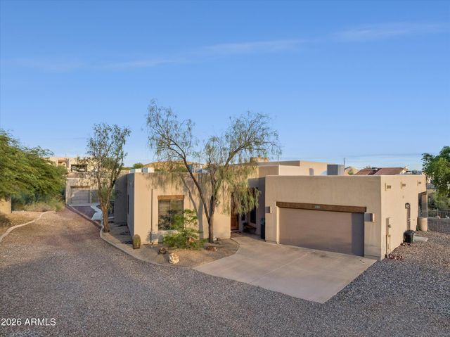 205 W QUARTZ ROCK Road, Phoenix, AZ 85085