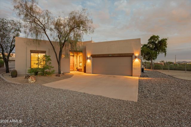 205 W QUARTZ ROCK Road, Phoenix, AZ 85085
