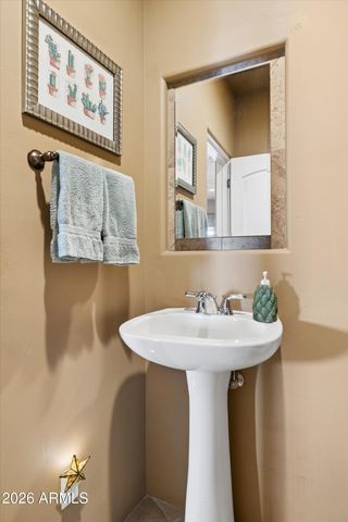 205 W QUARTZ ROCK Road, Phoenix, AZ 85085