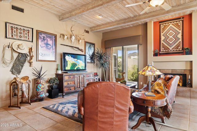 205 W QUARTZ ROCK Road, Phoenix, AZ 85085