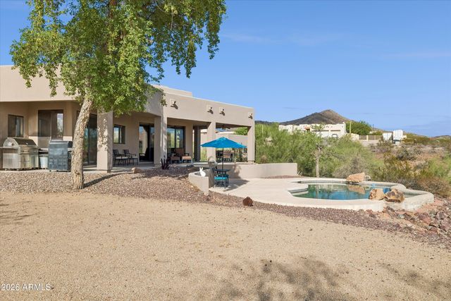 205 W QUARTZ ROCK Road, Phoenix, AZ 85085