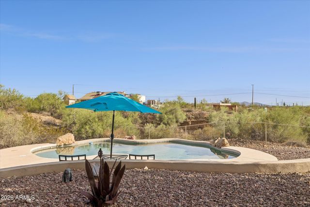 205 W QUARTZ ROCK Road, Phoenix, AZ 85085