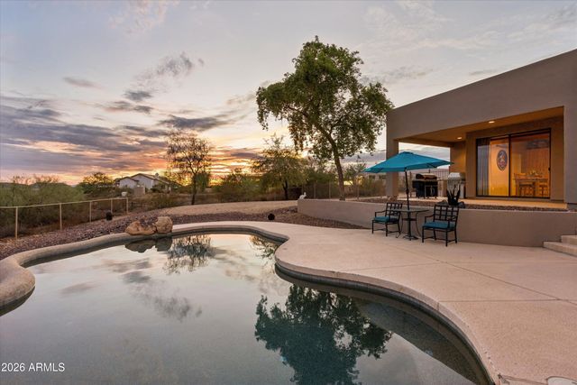 205 W QUARTZ ROCK Road, Phoenix, AZ 85085