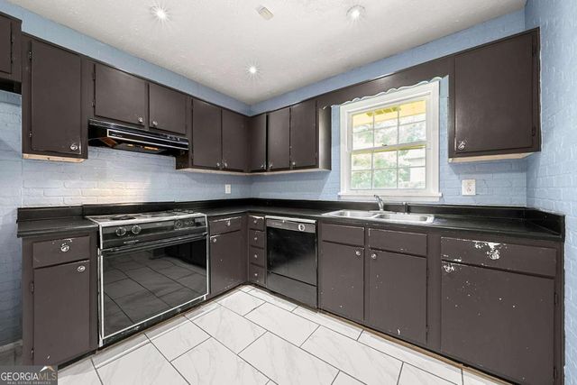 3405 Leisure Lane, Atlanta, GA 30349