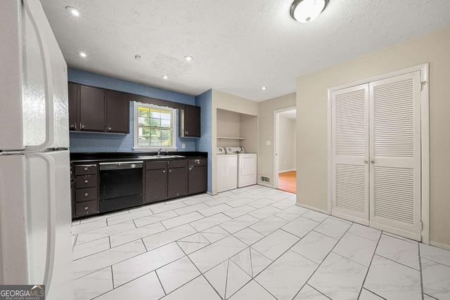 3405 Leisure Lane, Atlanta, GA 30349