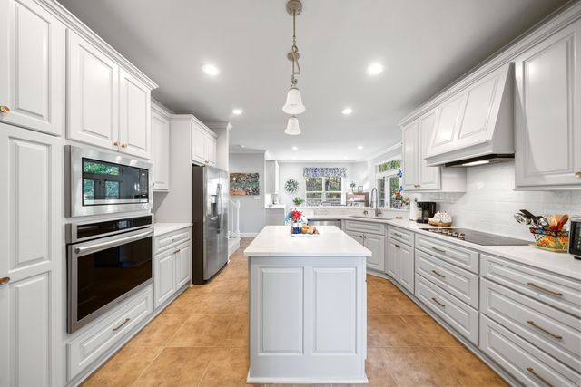 121 Burchwood bay Cove, Hot Springs, AR 71913