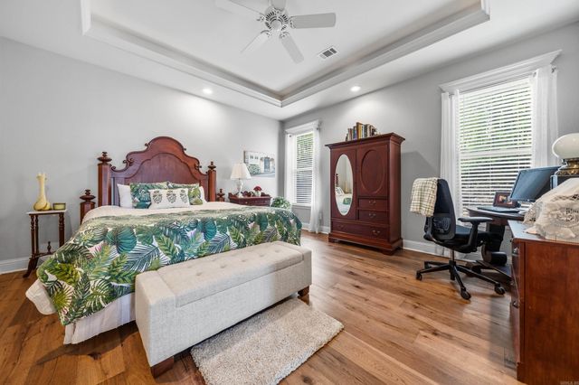 121 Burchwood bay Cove, Hot Springs, AR 71913